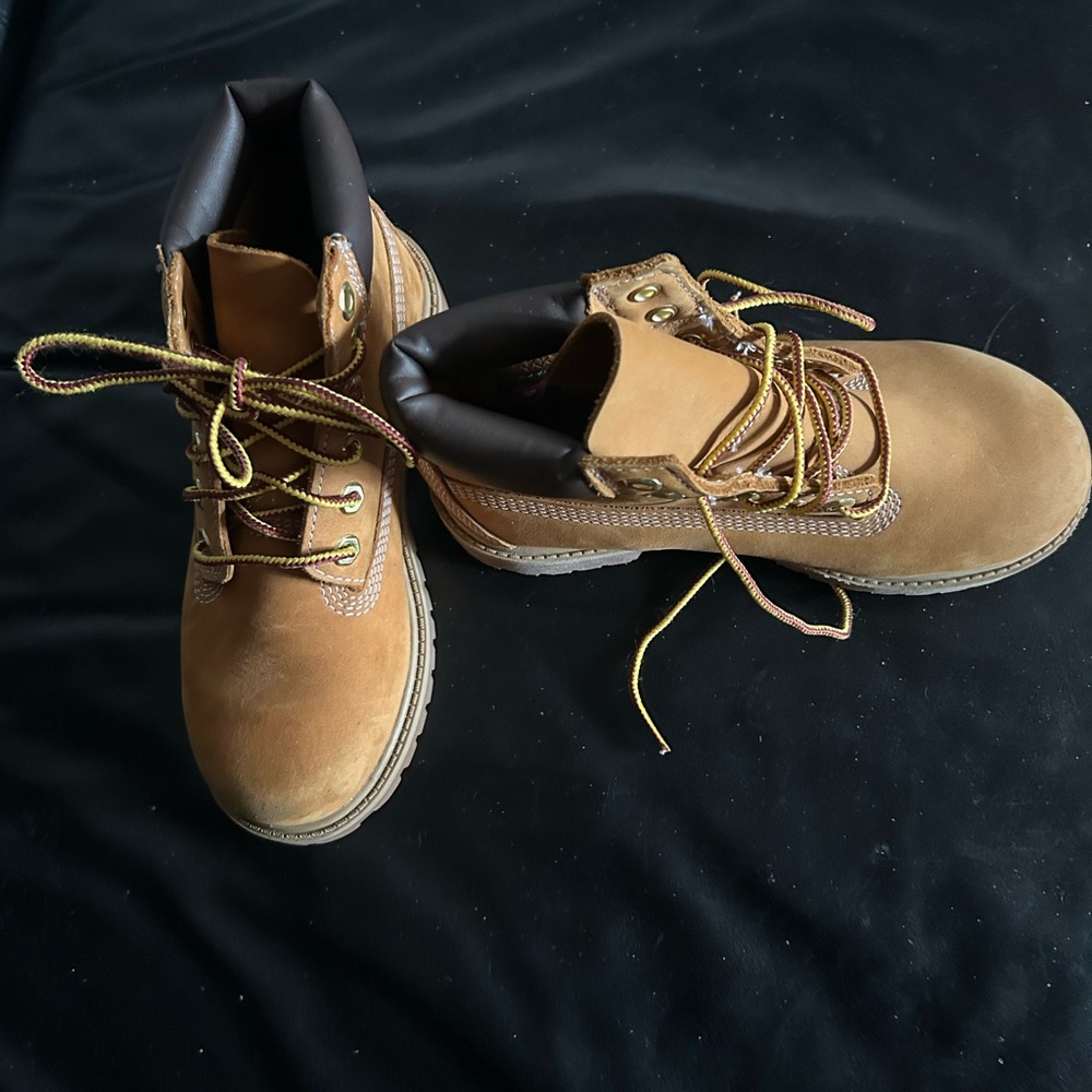 Tan and Brown Leather Work Boots with Padded Collar
